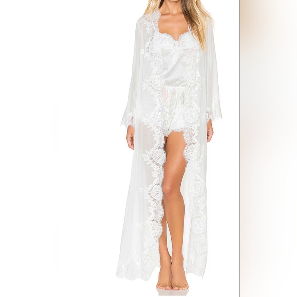 Homebodii lingerie peignoir lace robe
